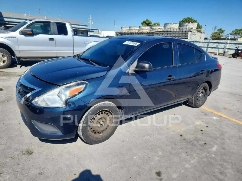 2015 Nissan VERSA фото