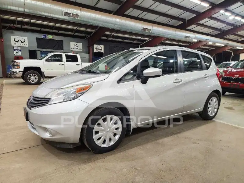 2015 Nissan VERSA фото