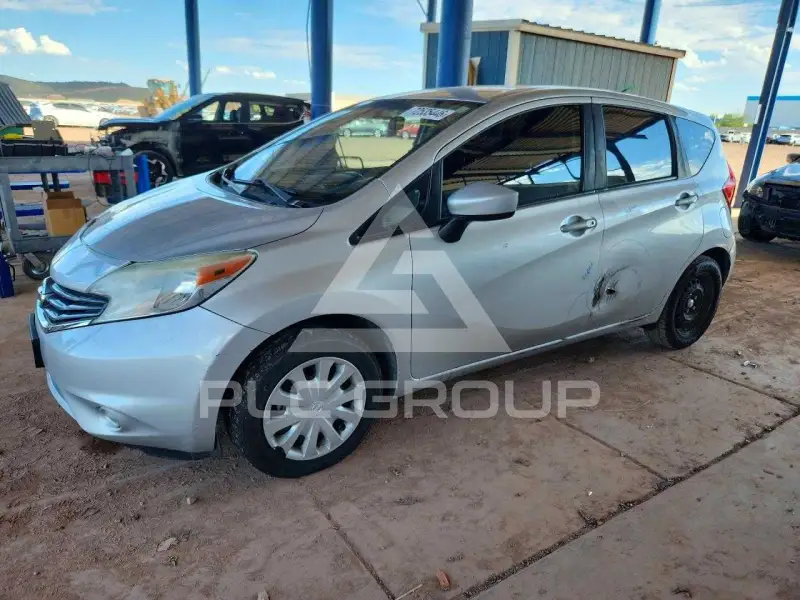 2015 Nissan VERSA фото
