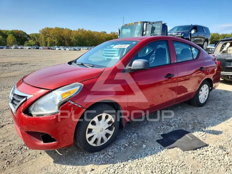 2015 Nissan VERSA photo