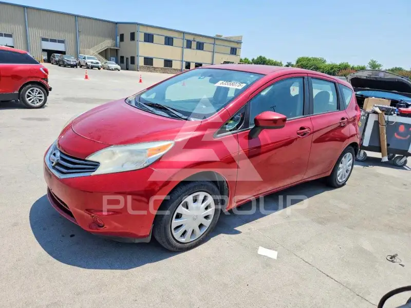 2015 Nissan VERSA photo