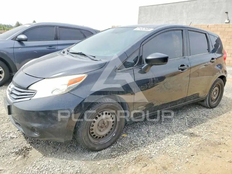 2015 Nissan VERSA фото