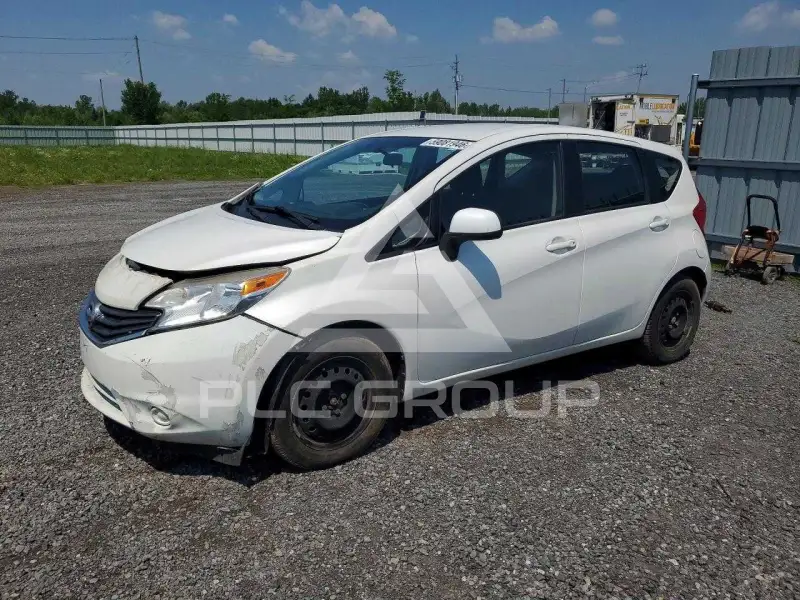 2015 Nissan VERSA фото