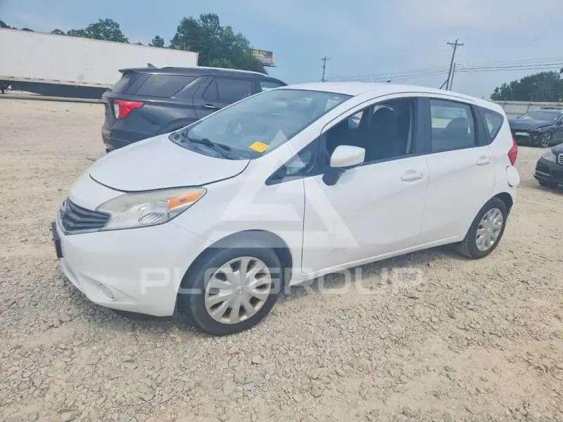2015 Nissan VERSA фото