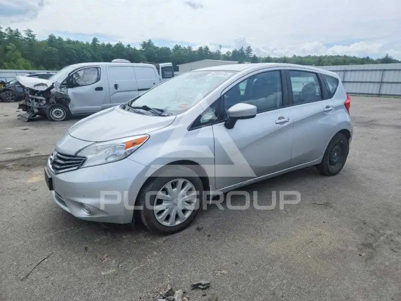 2015 Nissan VERSA фото