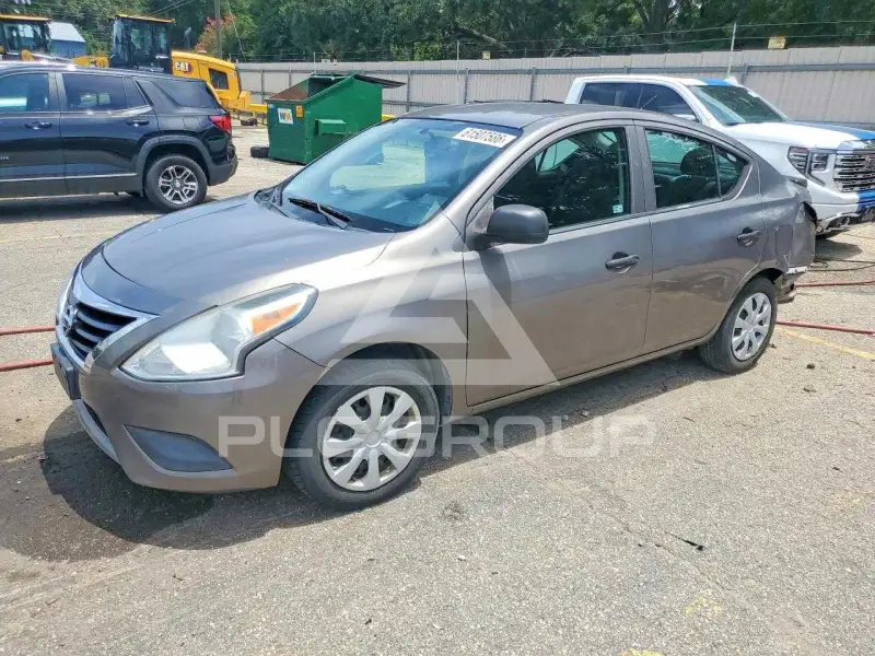 2015 Nissan VERSA фото