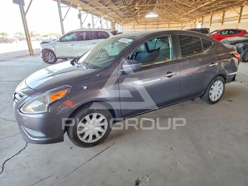 2015 Nissan VERSA фото
