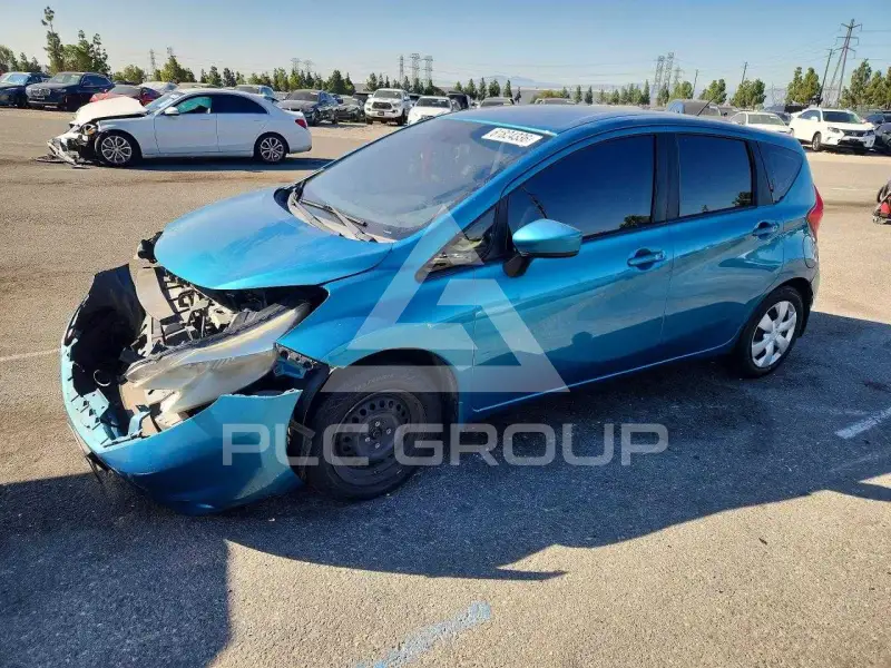 2015 Nissan VERSA фото