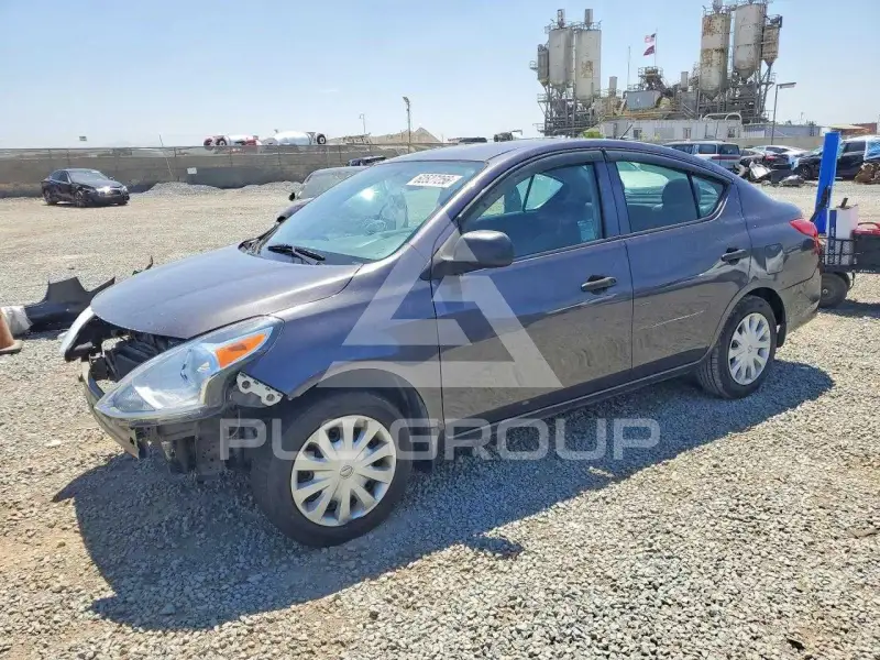 2015 Nissan VERSA фото