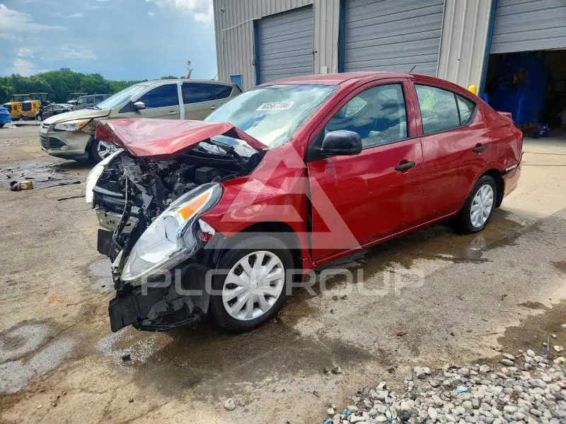 2015 Nissan VERSA фото