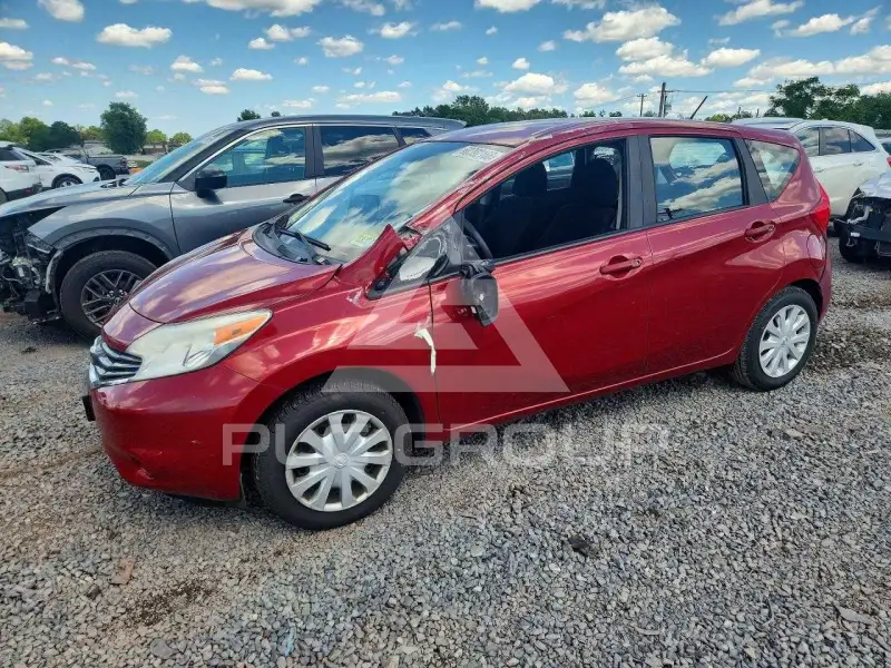 2015 Nissan VERSA photo