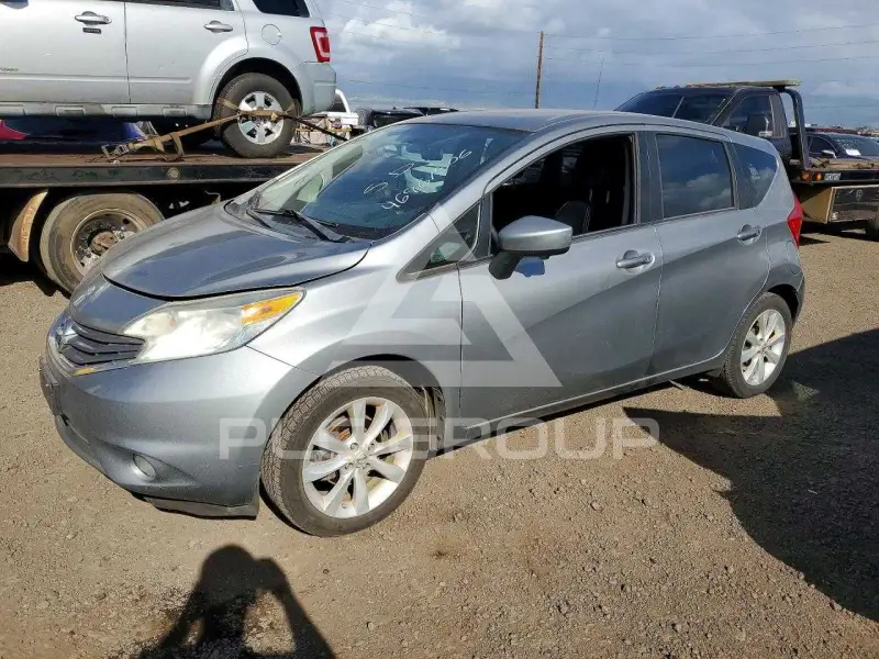 2015 Nissan VERSA фото