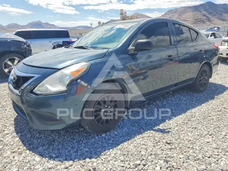 2015 Nissan VERSA фото