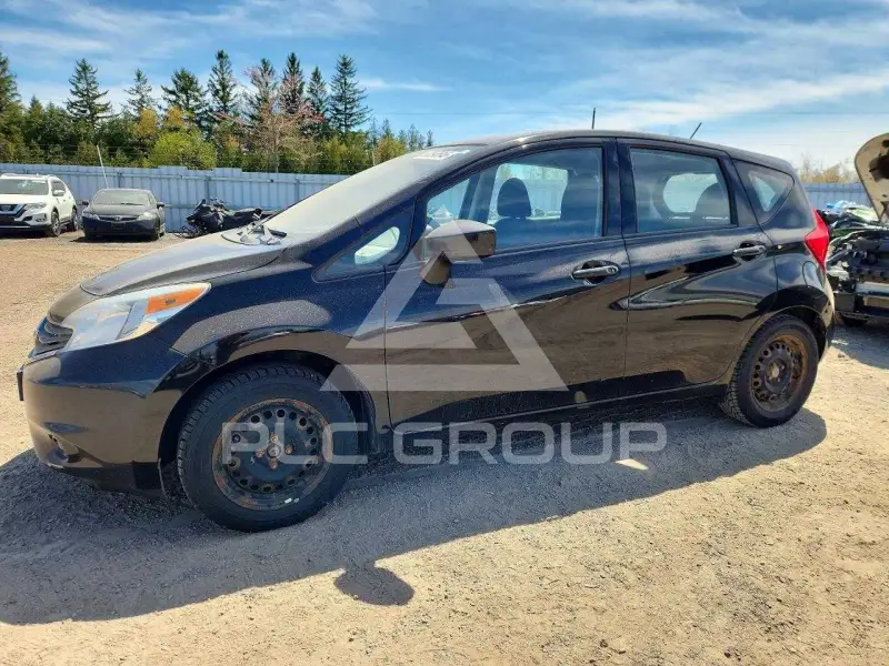 2015 Nissan VERSA фото