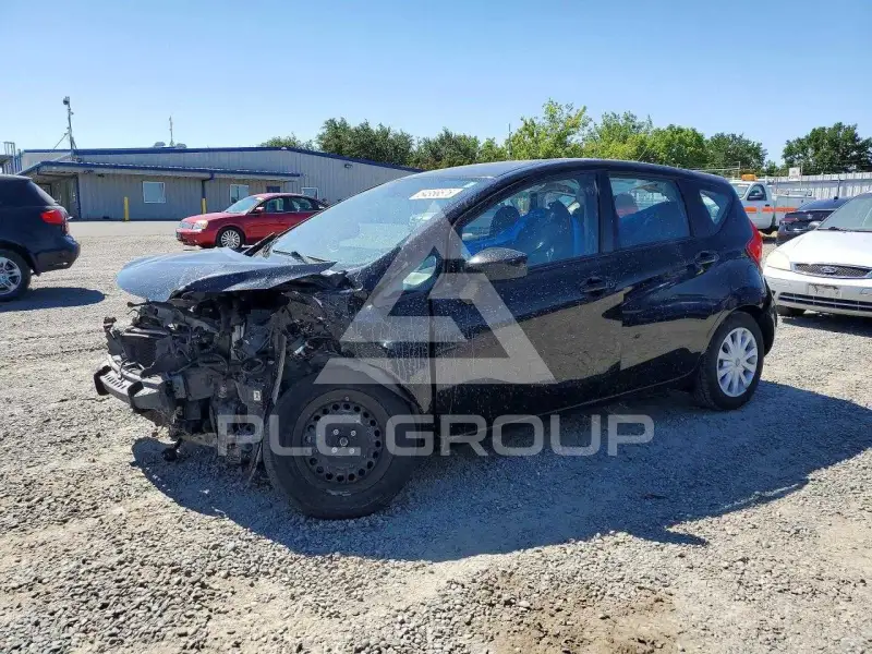 2015 Nissan VERSA photo