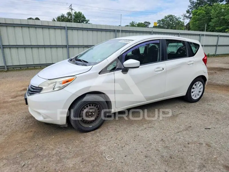 2015 Nissan VERSA фото