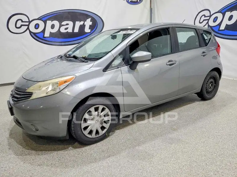 2015 Nissan VERSA фото