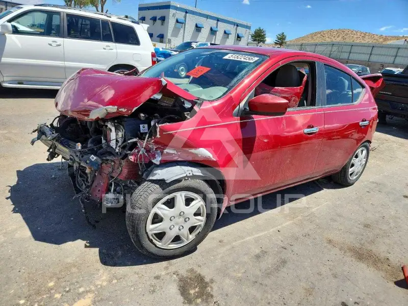 2015 Nissan VERSA фото