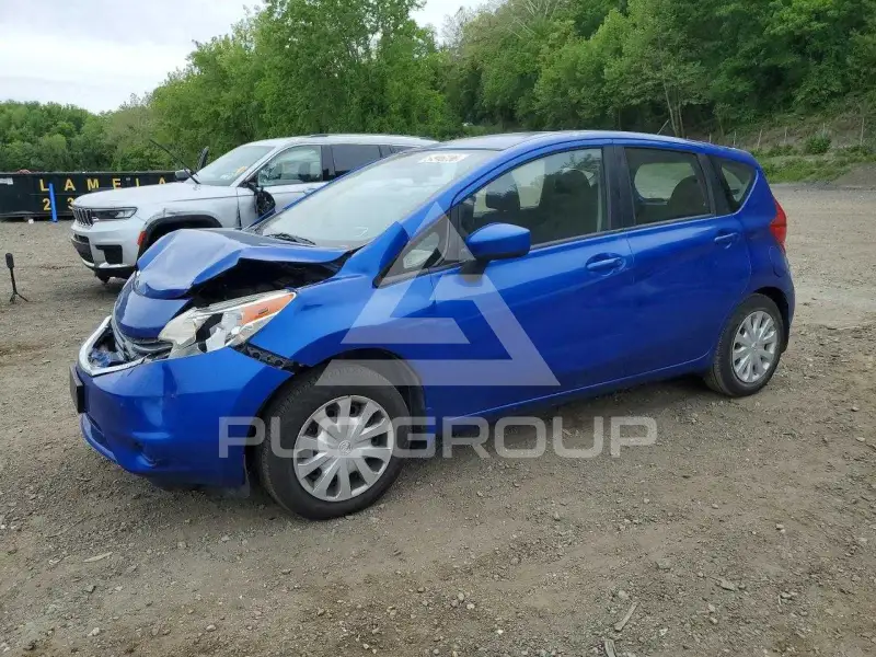 2015 Nissan VERSA фото