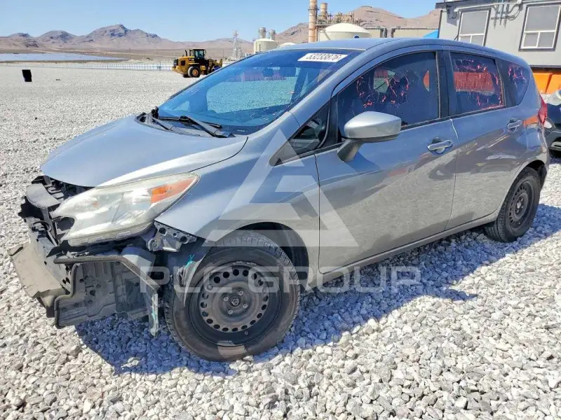 2015 Nissan VERSA photo