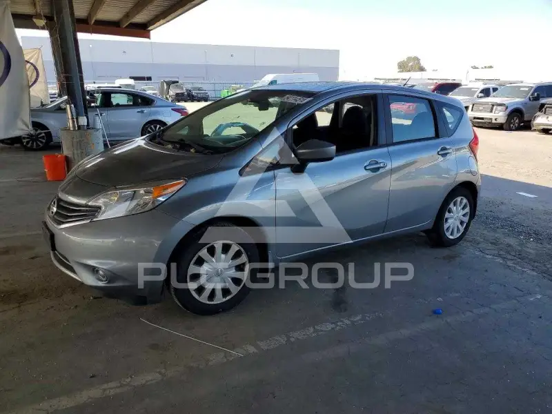 2015 Nissan VERSA photo