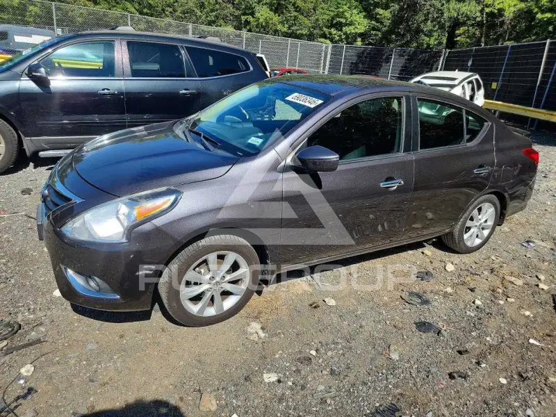 2015 Nissan VERSA фото