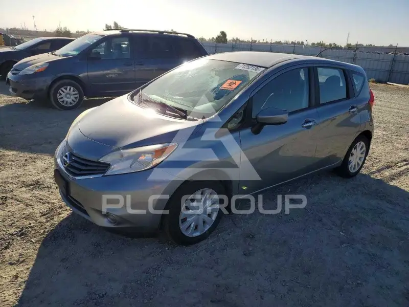 2015 Nissan VERSA фото