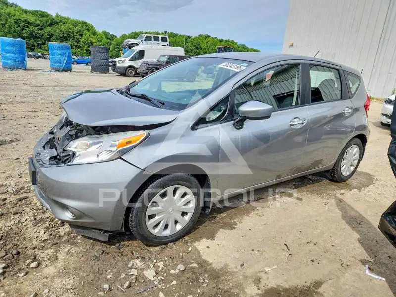 2015 Nissan VERSA photo