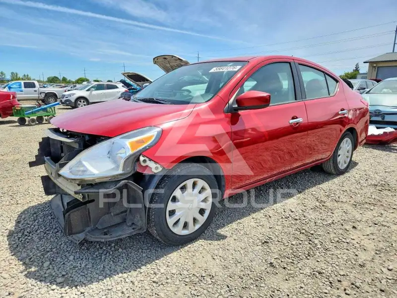 2015 Nissan VERSA фото