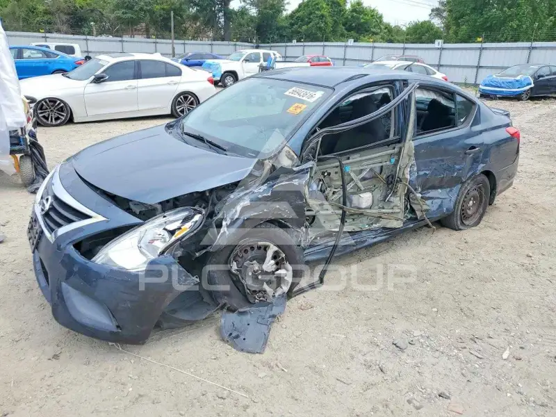 2015 Nissan VERSA фото