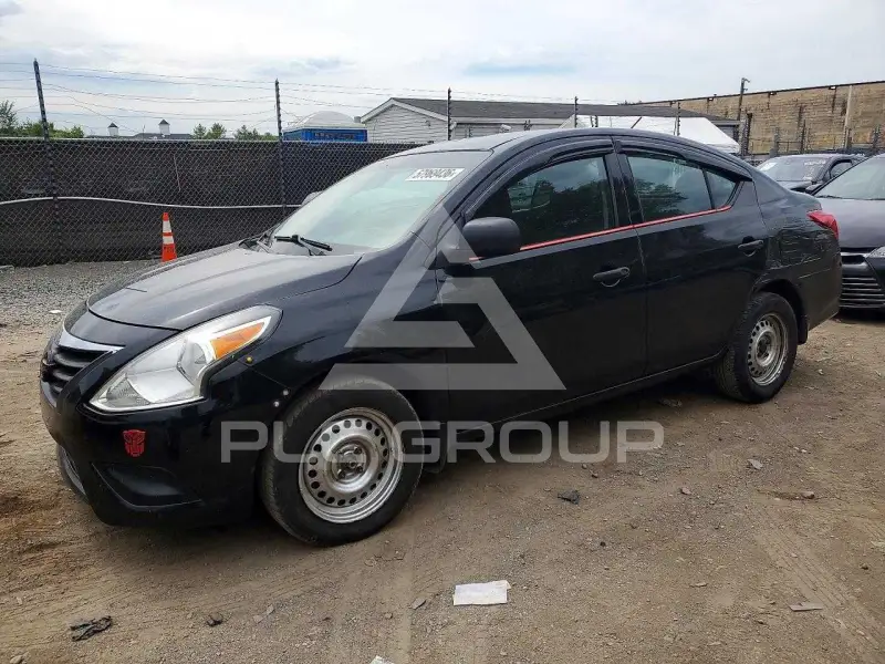 2015 Nissan VERSA фото
