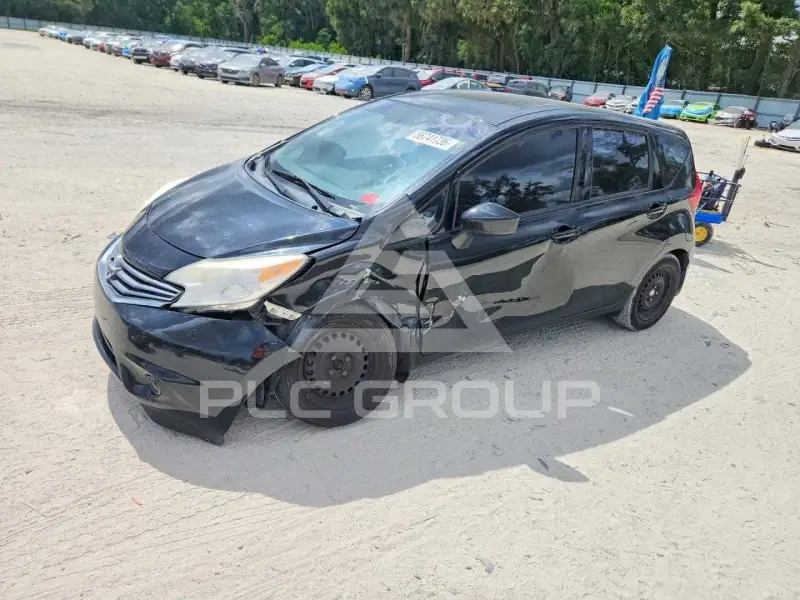 2015 Nissan VERSA фото