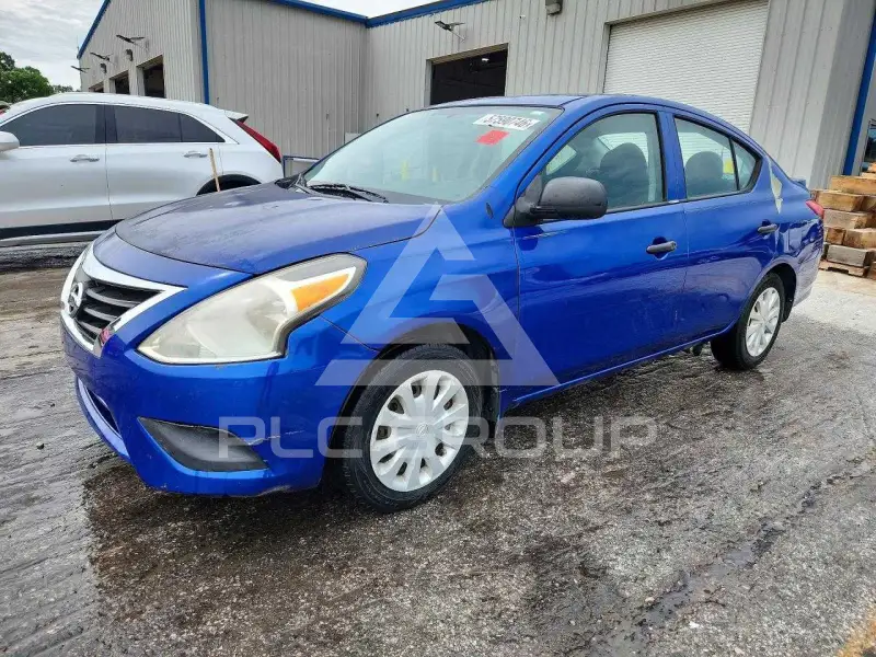 2015 Nissan VERSA photo