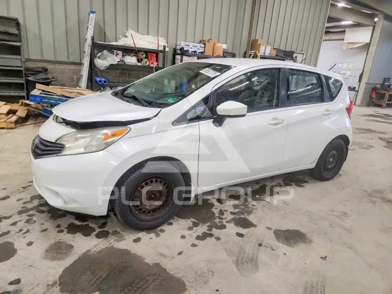 2015 Nissan VERSA фото