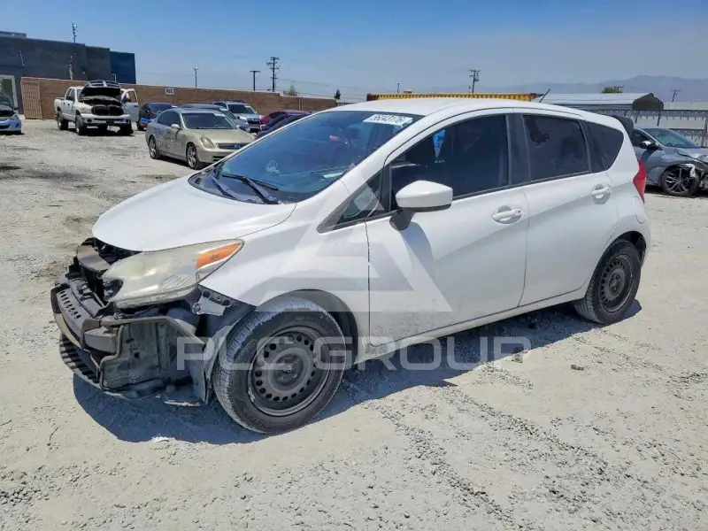 2015 Nissan VERSA photo