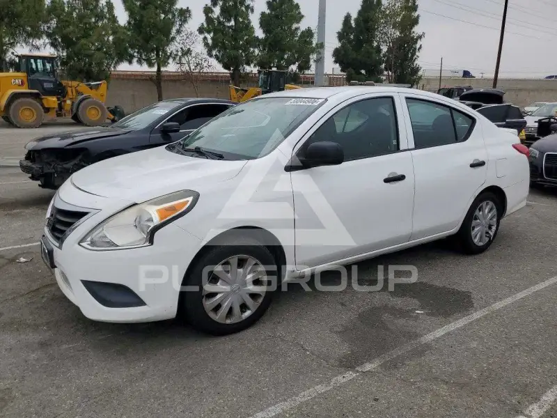 2015 Nissan VERSA фото