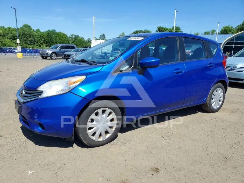 2015 Nissan VERSA фото
