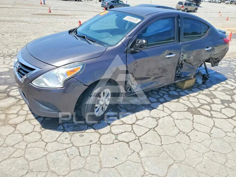 2015 Nissan VERSA photo