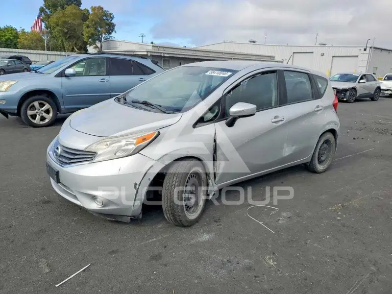 2015 Nissan VERSA фото