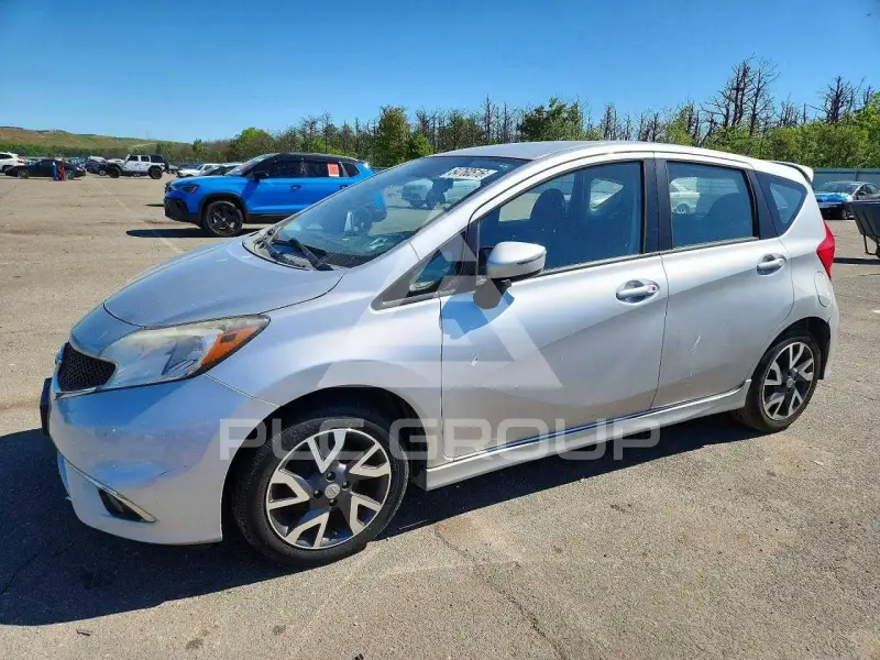 2015 Nissan VERSA фото