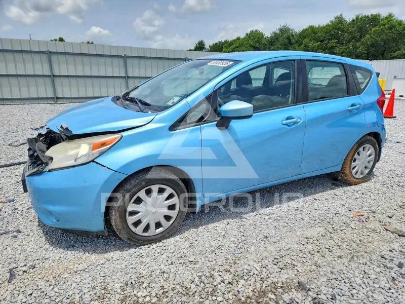 2015 Nissan VERSA фото