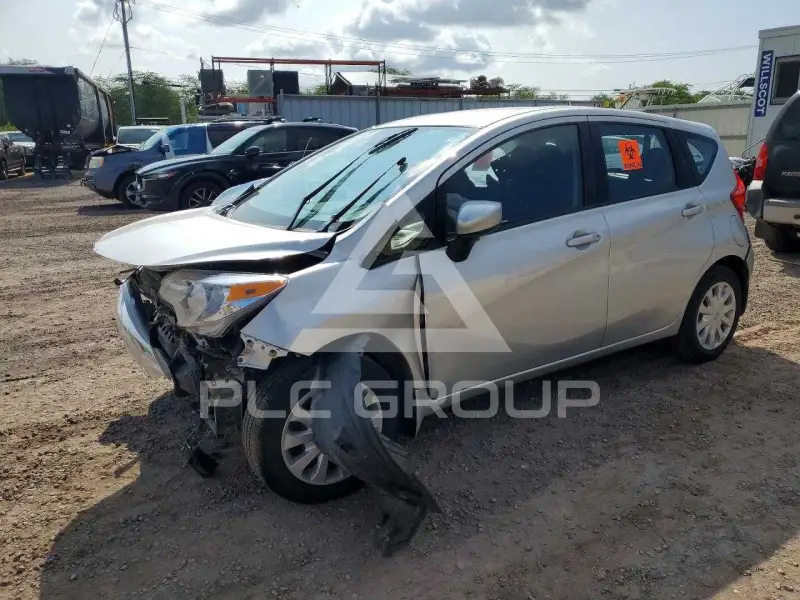 2015 Nissan VERSA photo