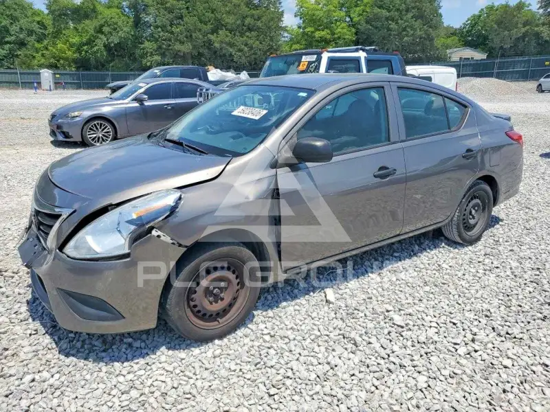 2015 Nissan VERSA фото