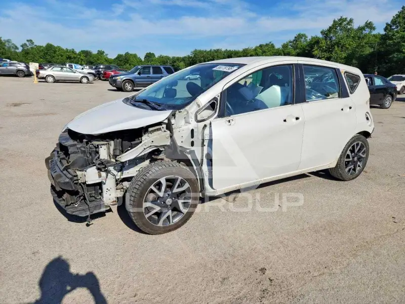2015 Nissan VERSA фото