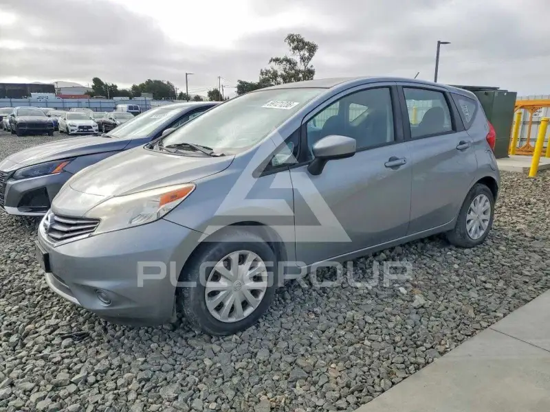 2015 Nissan VERSA photo