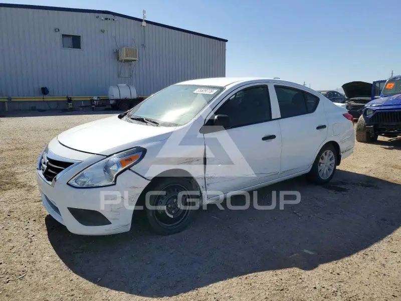 2015 Nissan VERSA photo