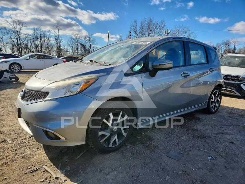 2015 Nissan VERSA фото