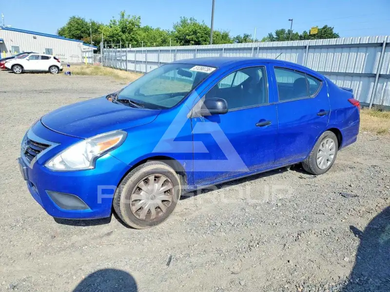 2015 Nissan VERSA фото