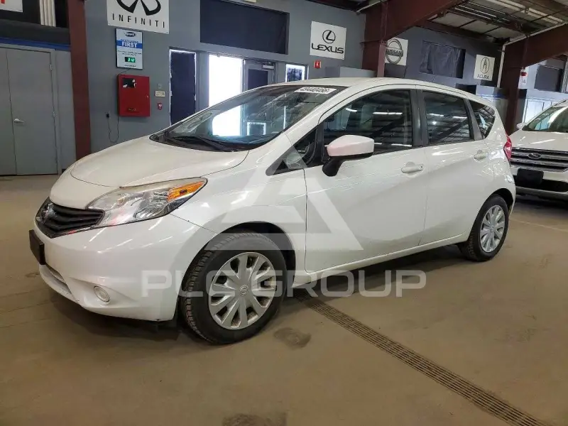 2015 Nissan VERSA фото