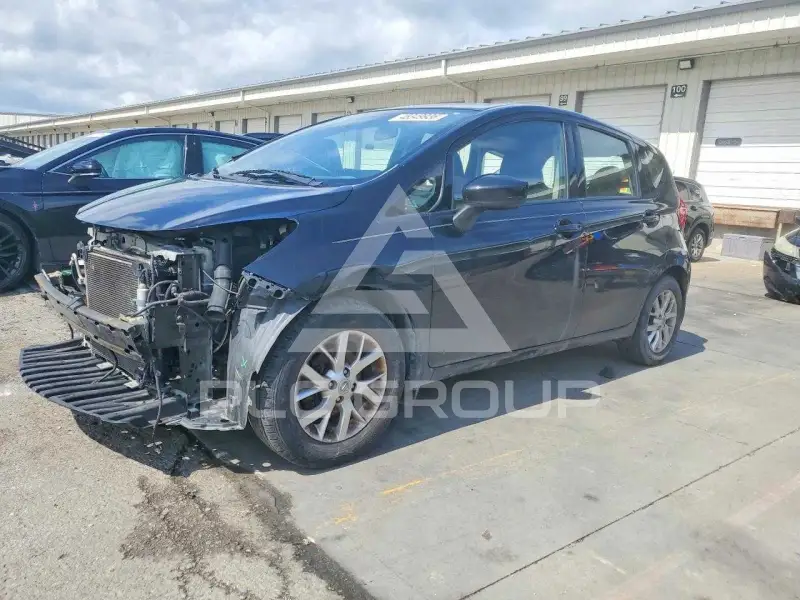 2015 Nissan VERSA фото